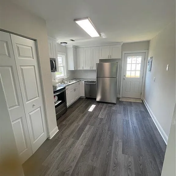 728 Bolling St — Photo 7