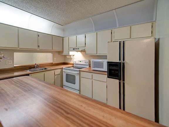 4th image of 6342 Chasewood Dr APT B