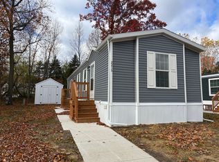 2215 Douglas Dr #665, Highland, MI