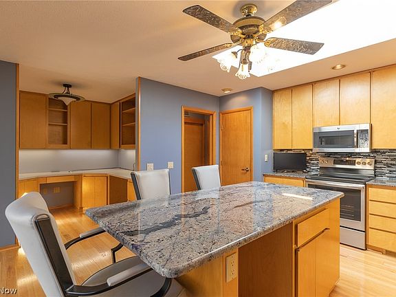 3rd image of 12604 Ionia Ct