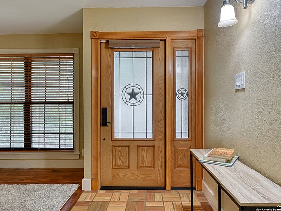2nd image of 6002 ROYAL CIR