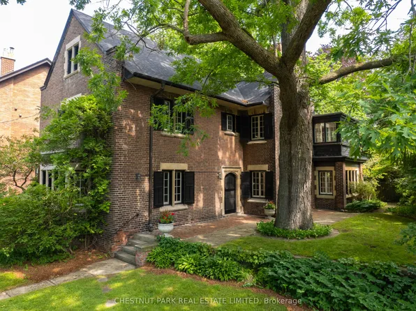 24 Castle Frank Cres, Toronto, ON M4W 3A3