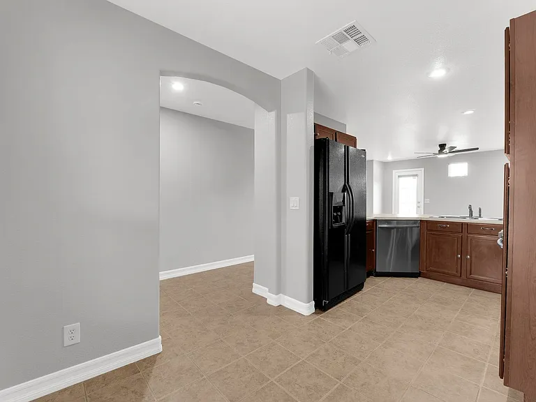 7470 Margollini St — Photo 23