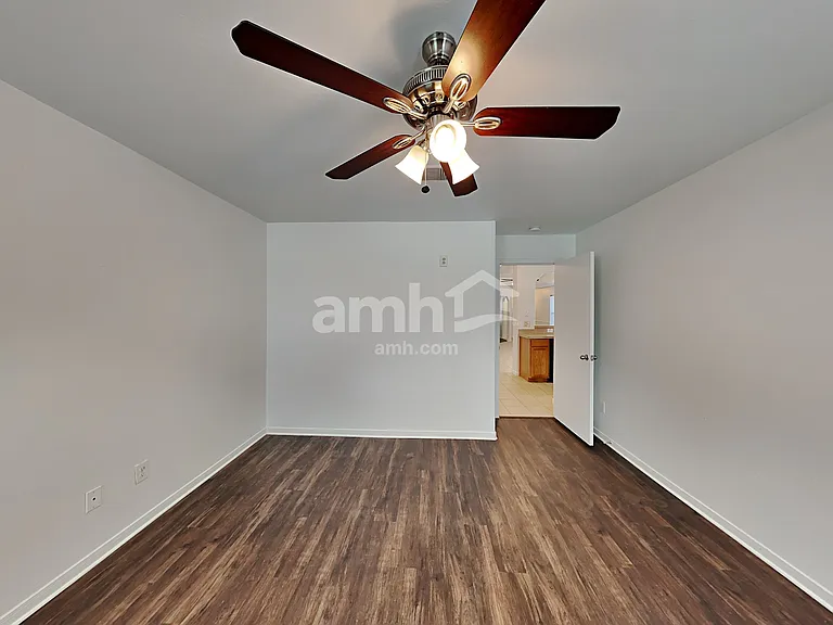 21447 Hannover Grove Ln — Photo 16