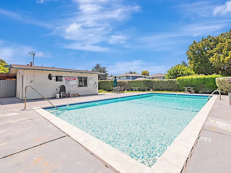262 Tradewinds Ct #4 — Photo 12