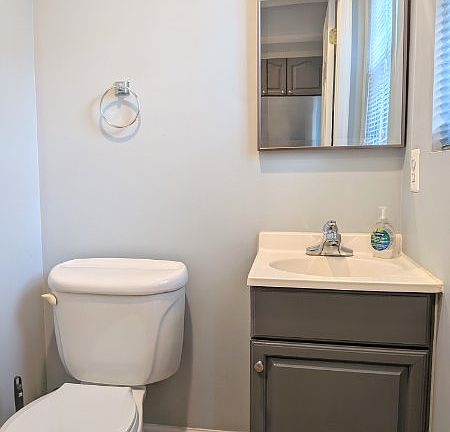 Downstairs 
Powder Room
