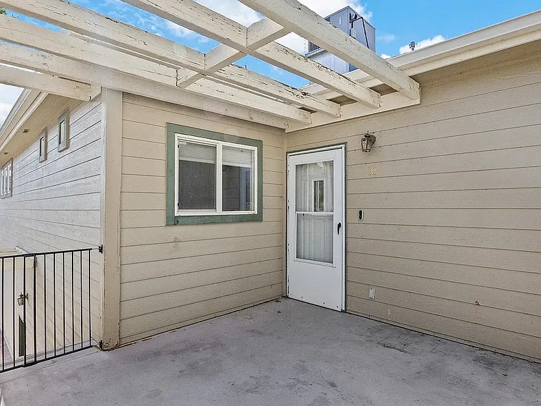 2491 Fountain Greens Pl #D-10 — Photo 6