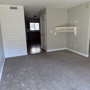 3rd image of 585 Countryside Ave #585