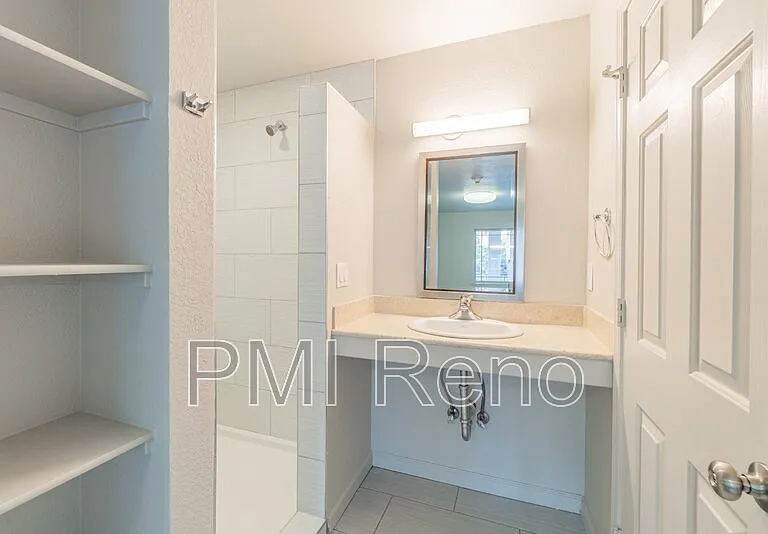 645 S Virginia St #9 — Photo 7