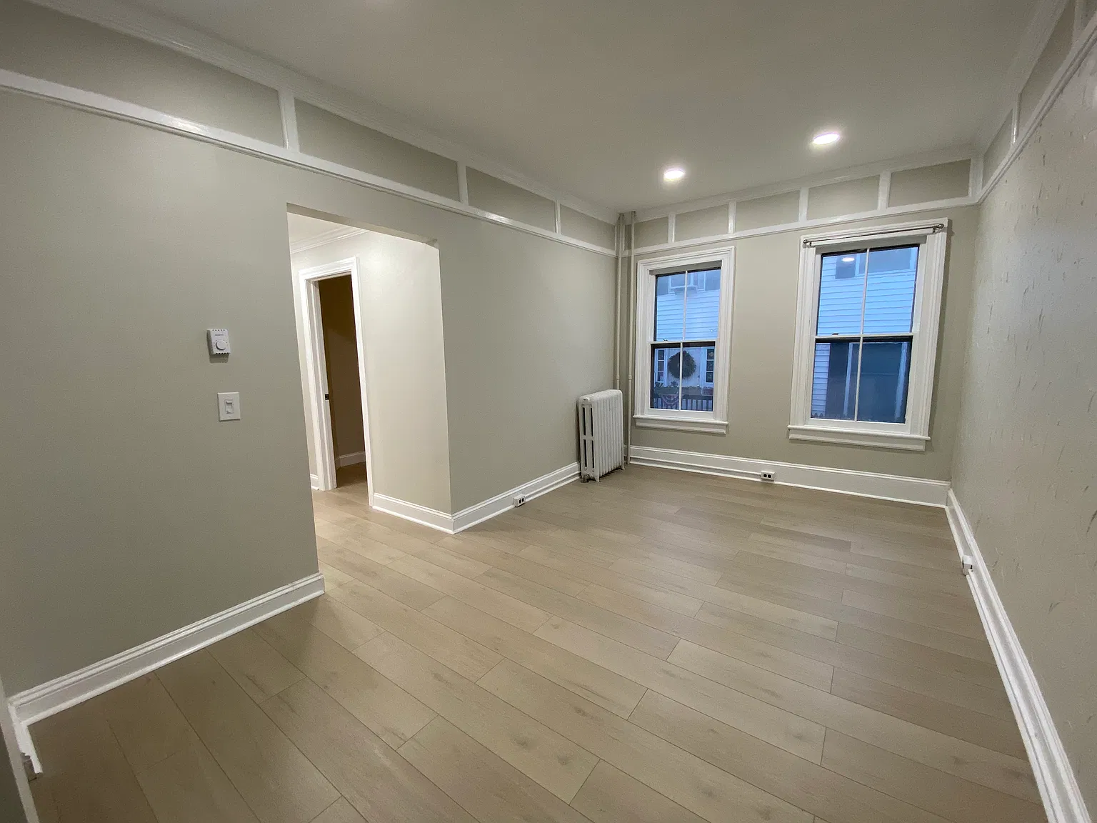2 bed, 900 sqft, $3,200 — Photo 4