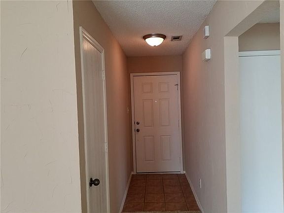 5th image of 1705 Barbados Dr