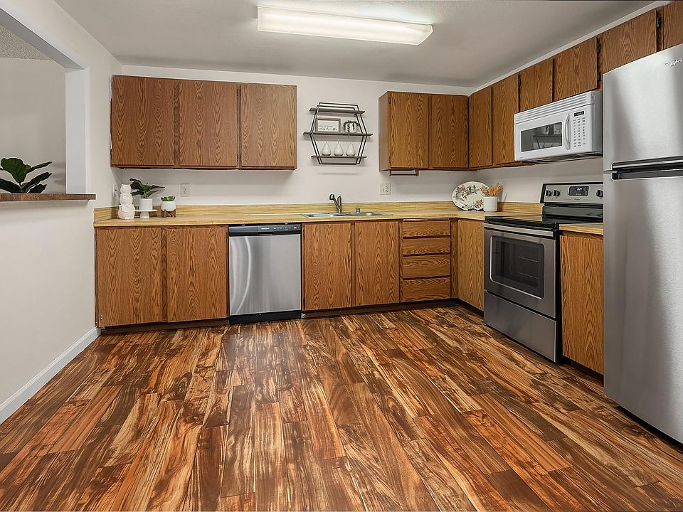1st image of 11615 127th Ln NE APT A5