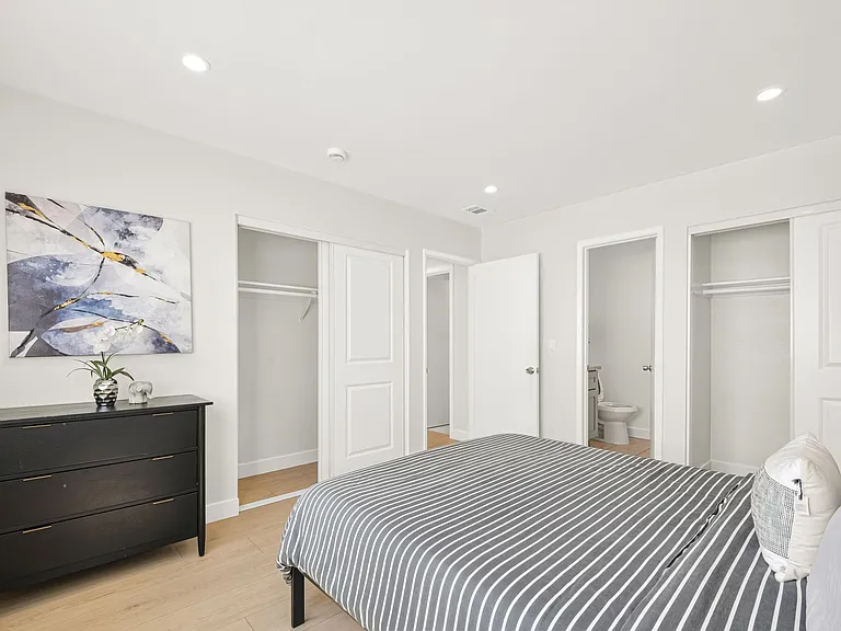4141 E Addington Cir — Photo 8