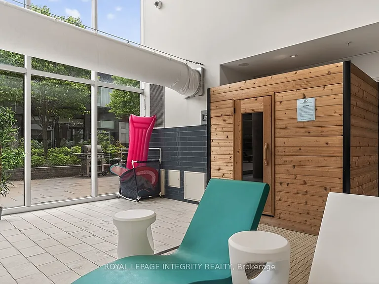 40 Nepean St #2102 — Photo 35