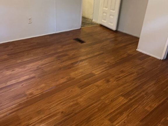 5th image of 321 Robinson Rd