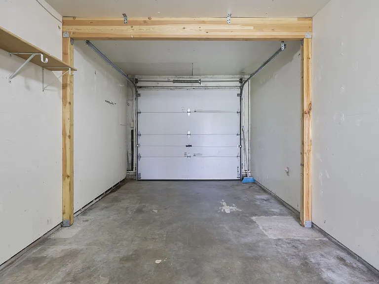 2210 26th Ave NE #5 — Photo 18