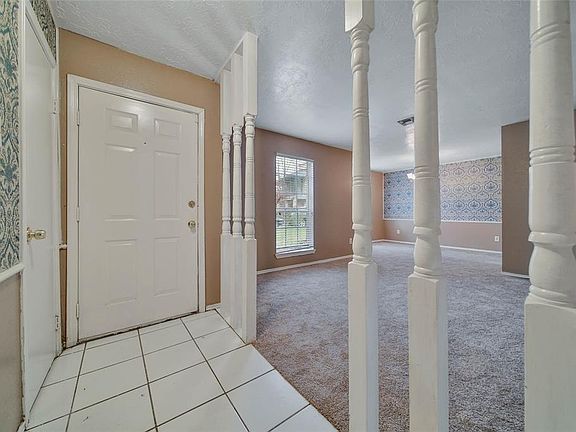 3rd image of 6803 Jadwin Ct