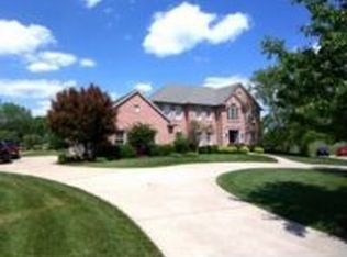 6604 S Cove Dr, Cincinnati, OH 45233