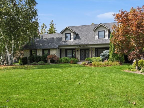 2nd image of 27 John Martin Cres