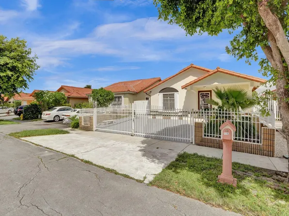 8801 NW 111th Terrace, Hialeah Gardens, FL 33018