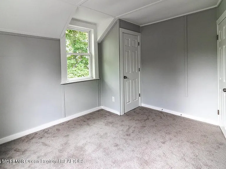 306 Henley Ave #B — Photo 16
