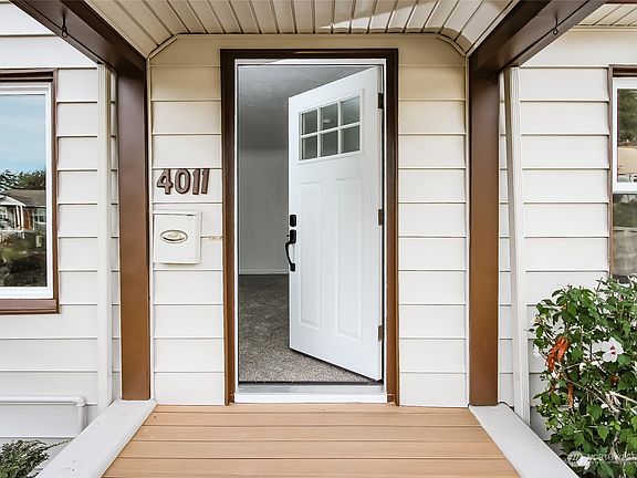 NEW TREX FRONT PORTICO>
