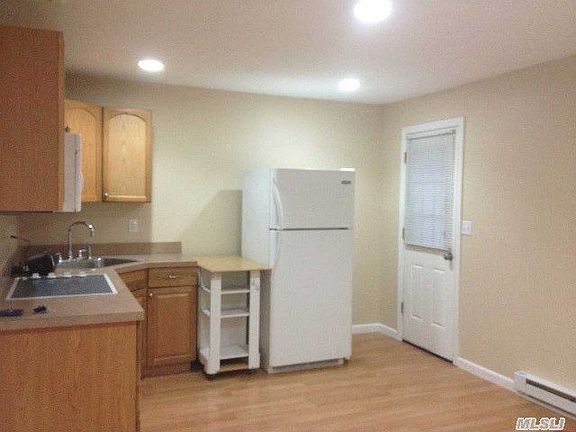 4th image of 10 Warwick St
