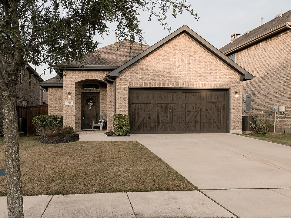 1st image of 901 Montgomery Way