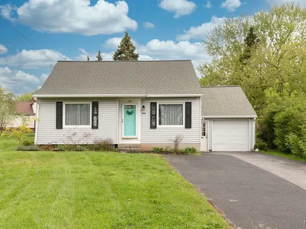 30 Wilbert Dr, North Syracuse, NY 13212