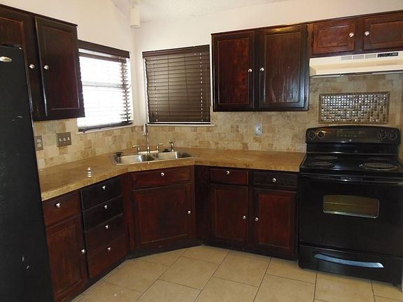 4th image of 434 Appomattox Dr