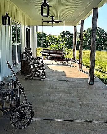 5th image of 94 Race Track Rd