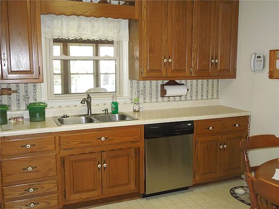 5th image of 6802 Dorchester Ct