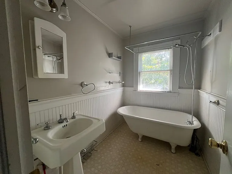 625 W Hickory St — Photo 4