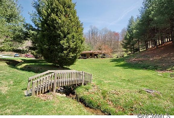 5th image of 178 Locust Grove Dr