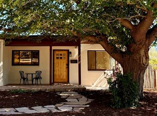 207 Las Mananitas St, Santa Fe, NM 87501