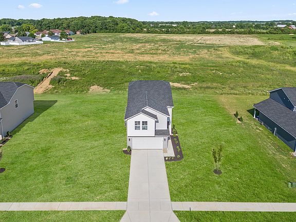 4th image of 778 Oakdale Dr