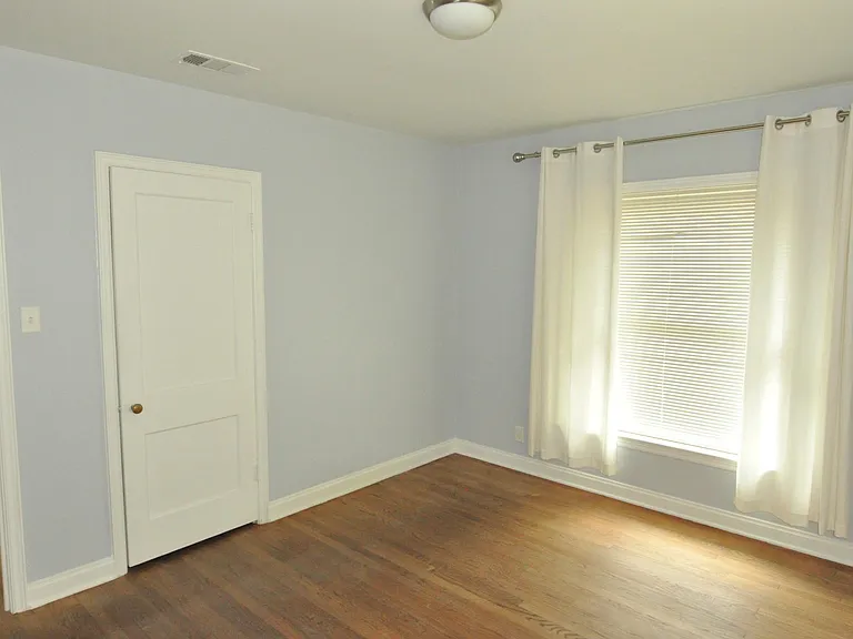 4500 Ramsey Ave #B — Photo 5