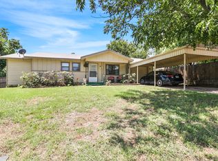 903 W 2nd St, Coleman, TX 76834