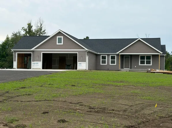 5505 Timberstone Ln, West Olive, MI 49460
