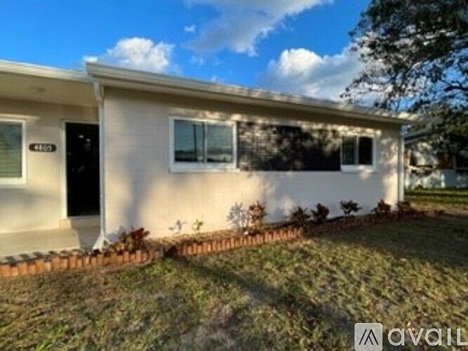 1st image of 4805 Key Largo Dr W