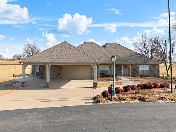 4th image of 32188 Pine Valley