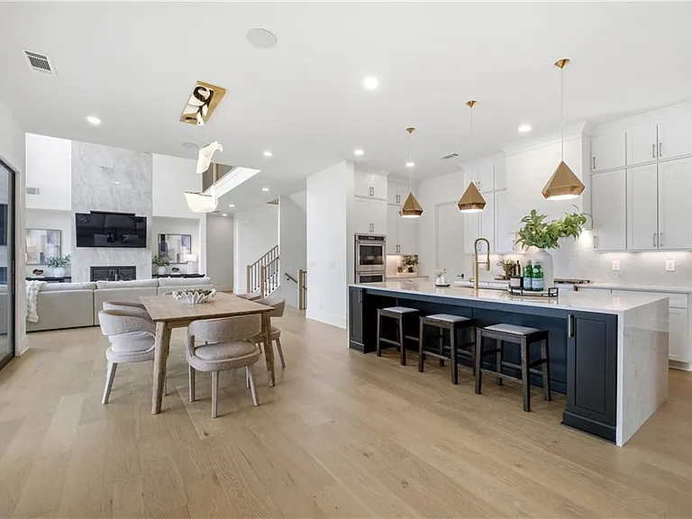4510 Hawthorn Cir — Photo 14