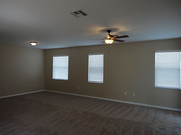 3rd image of 3151 Chessington Dr