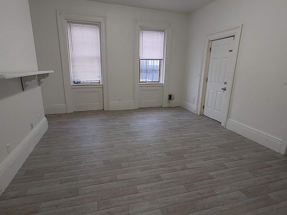 2nd image of 189 Liberty St #1