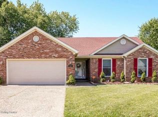 8110 Eagles Crest Ct, Louisville, KY