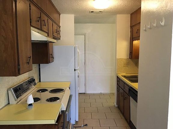 4th image of 2219 Wheeler Ave Unit A