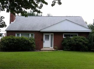 409 Appletree Rd, Camp Hill, PA 17011