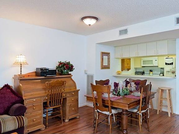 4th image of 9560 Tara Cay Ct #22