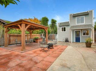 936 43rd St, Oakland, CA 94608