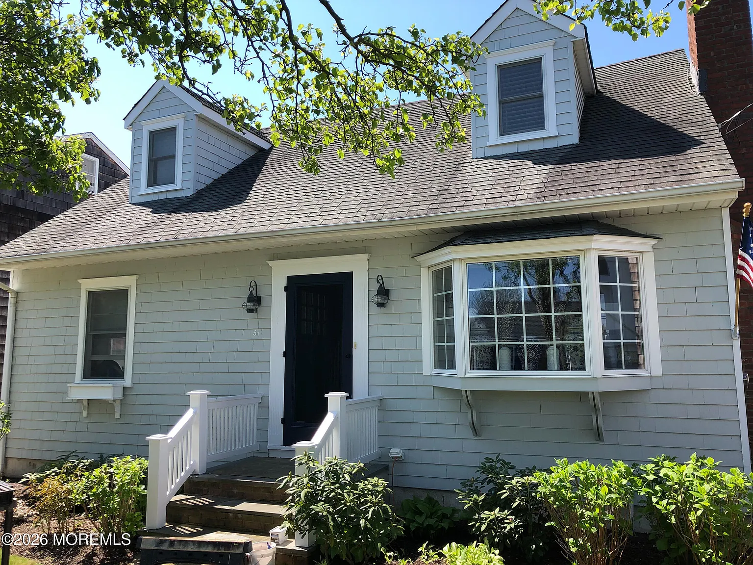 4 bed, 2.5 bath, $8,500 — Photo 1